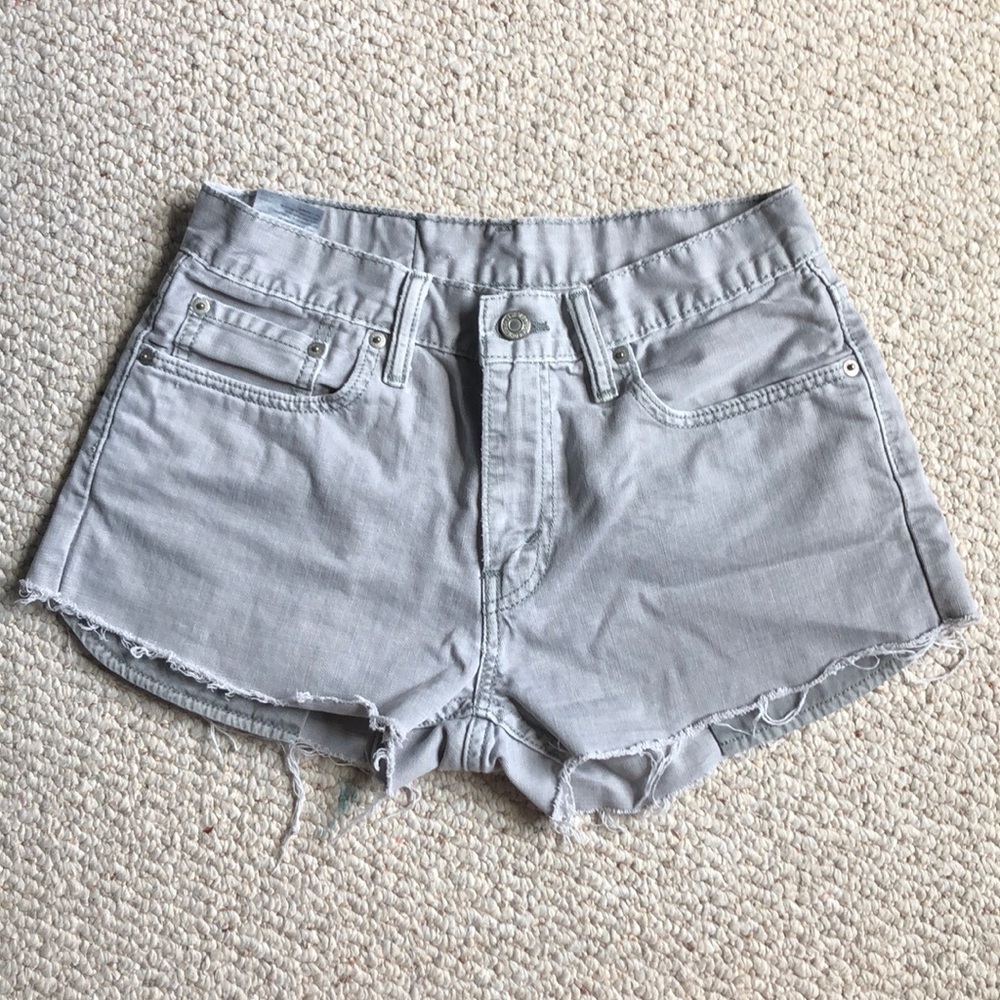 Levi’s 514 gray jean shorts